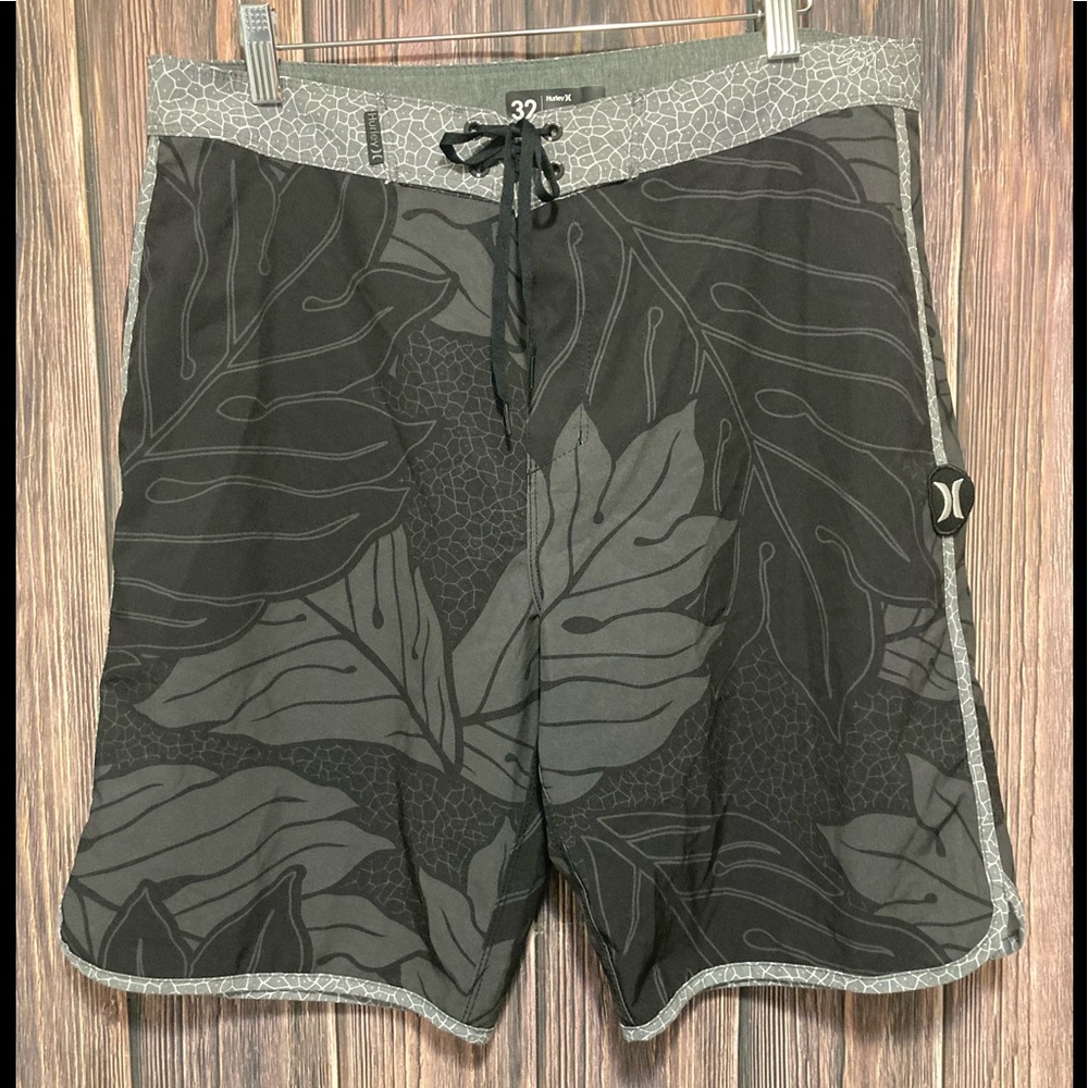 Hurley Board Shorts Swim Trunks - Mens Size 32